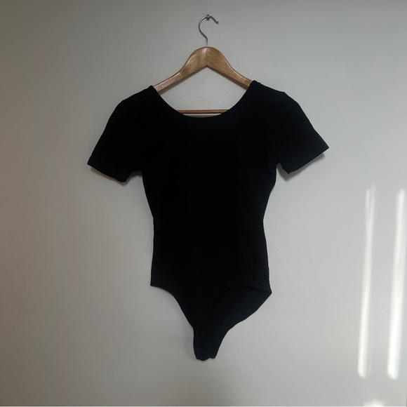 đź–¤black bodysuit! - Picture 2 of 4